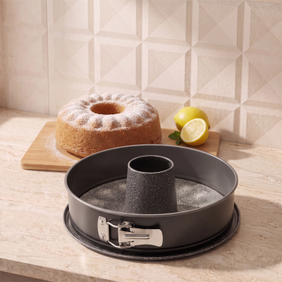 Guardini Borulu Kelepçeli Kek Kalıbı Granit Gri 26 cm - GUARDINI